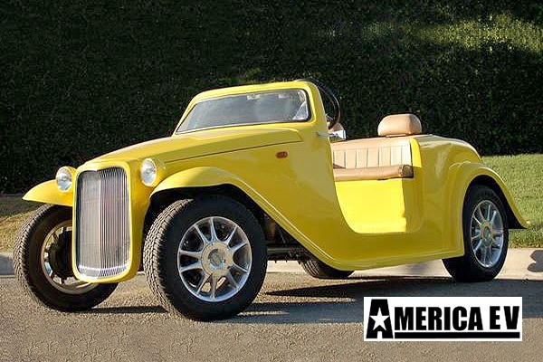 Yellow America EV California Roadster 4 Passenger Golf Cart affordable golf cart rental, golf cart rent doral
